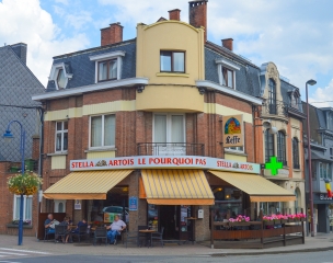 Café Le Pourquoi Pas - facade