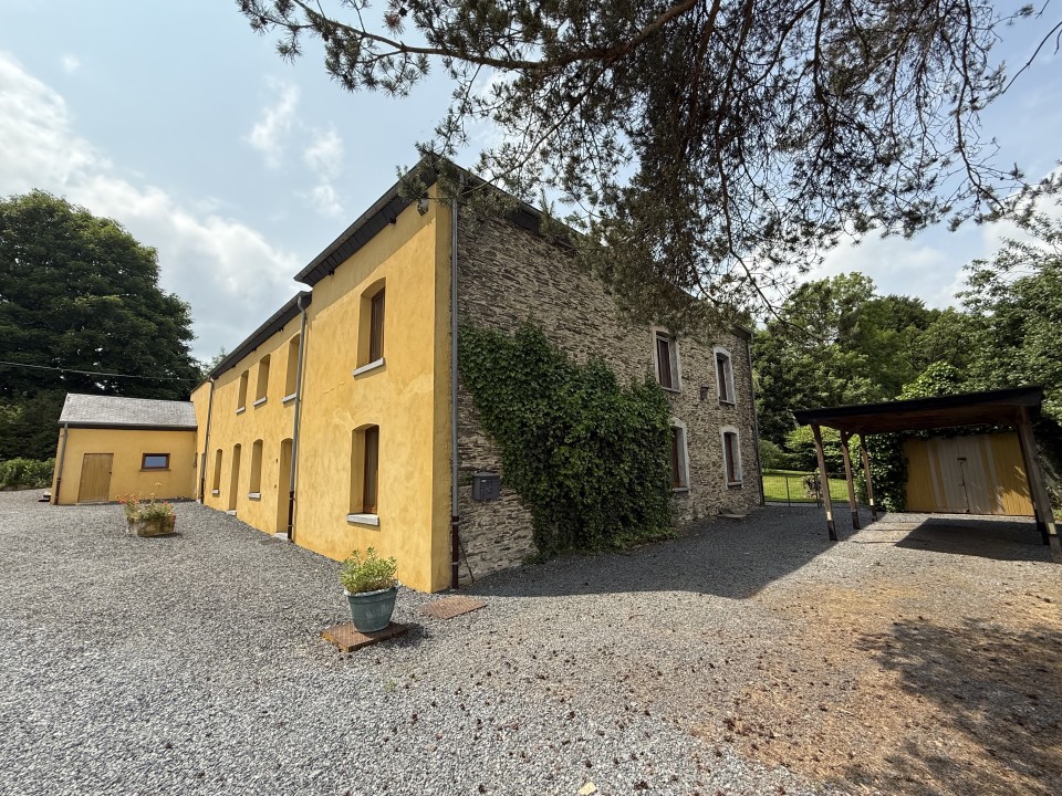 image pub